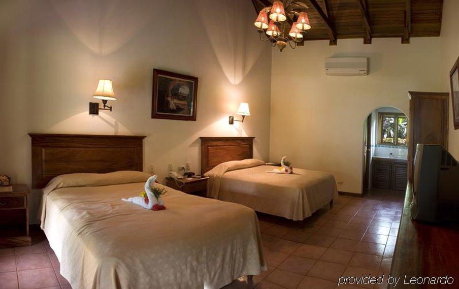 Cc Front Papagayo 4*