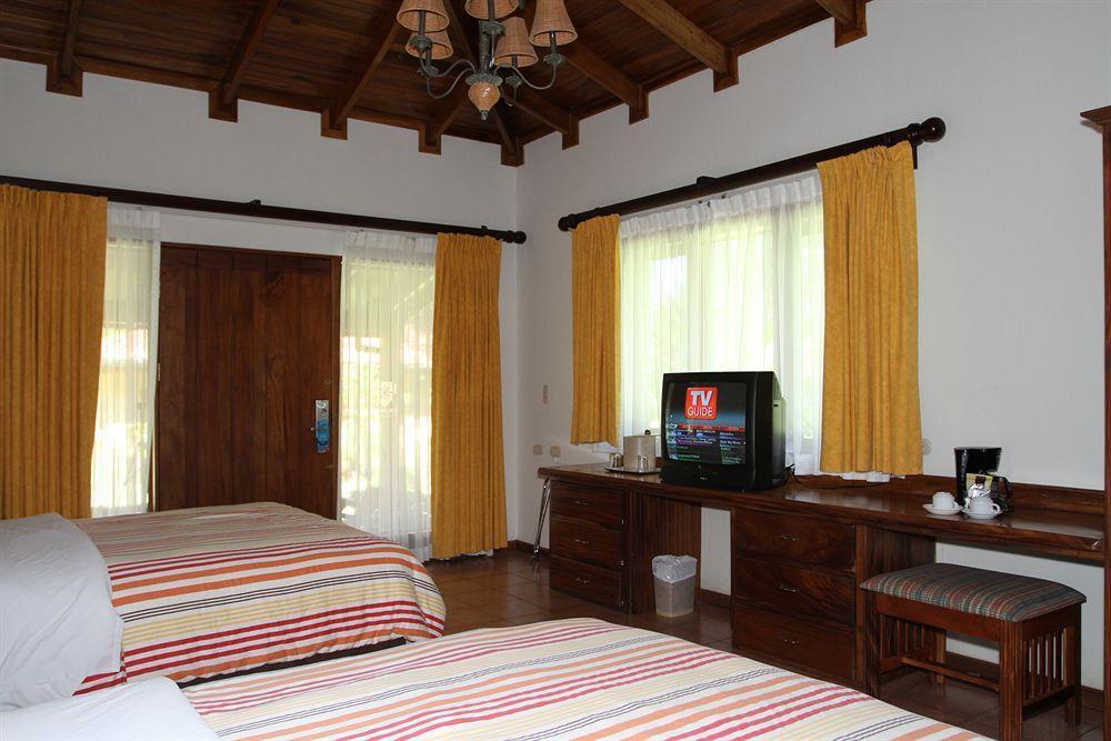 Hotel Cc Front Papagayo