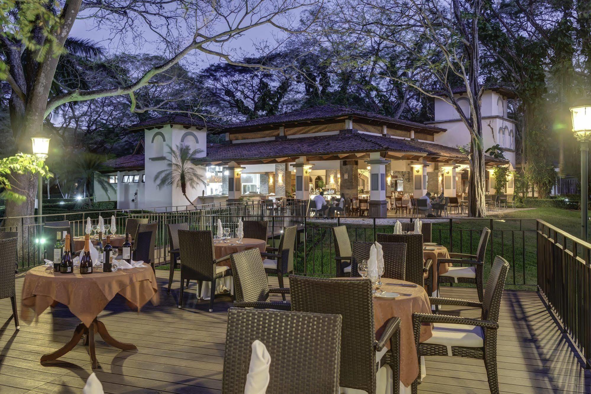 Cc Front Papagayo Hotel